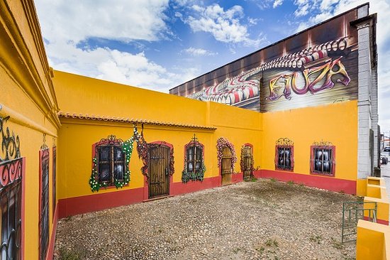 FIUSA — adega moderna em Almeirim, Ribatejo